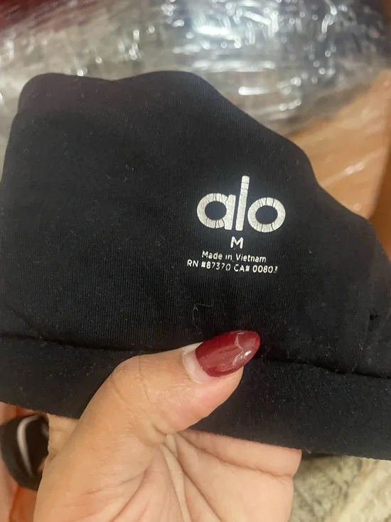 ALO Yoga Black Sports Bra with White Piping - Picture 3 of 12